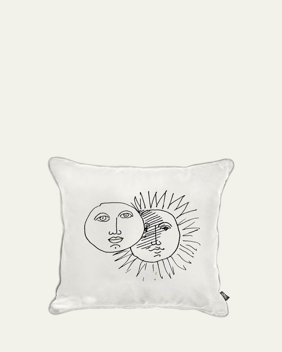 Solitudo Cushion